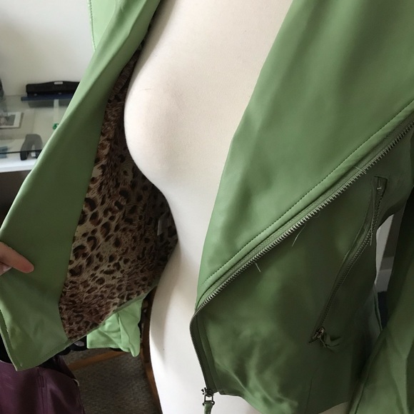 Leather jacket - Picture 2 of 2